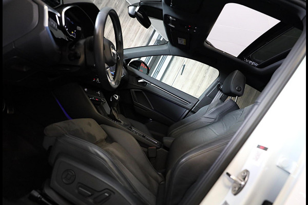 Audi Q3 Sportback 45 TFSI e S Line Competition / Aut / Memory / 360 Camera / Elek Stoelen / Acc / Pano / B & O / Matrix / 21 Inch