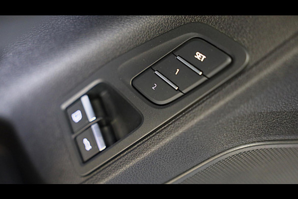 Audi Q3 Sportback 45 TFSI e S Line Competition / Aut / Memory / 360 Camera / Elek Stoelen / Acc / Pano / B & O / Matrix / 21 Inch