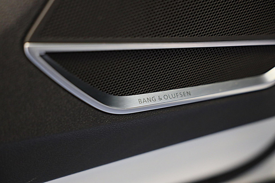 Audi Q3 Sportback 45 TFSI e S Line Competition / Aut / Memory / 360 Camera / Elek Stoelen / Acc / Pano / B & O / Matrix / 21 Inch