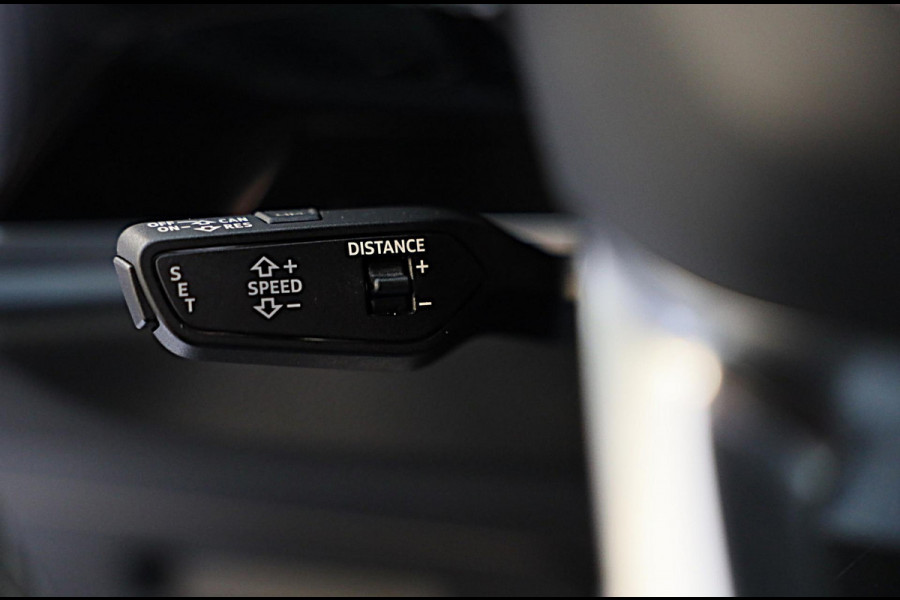 Audi Q3 Sportback 45 TFSI e S Line Competition / Aut / Memory / 360 Camera / Elek Stoelen / Acc / Pano / B & O / Matrix / 21 Inch