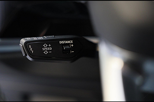 Audi Q3 Sportback 45 TFSI e S Line Competition / Aut / Memory / 360 Camera / Elek Stoelen / Acc / Pano / B & O / Matrix / 21 Inch