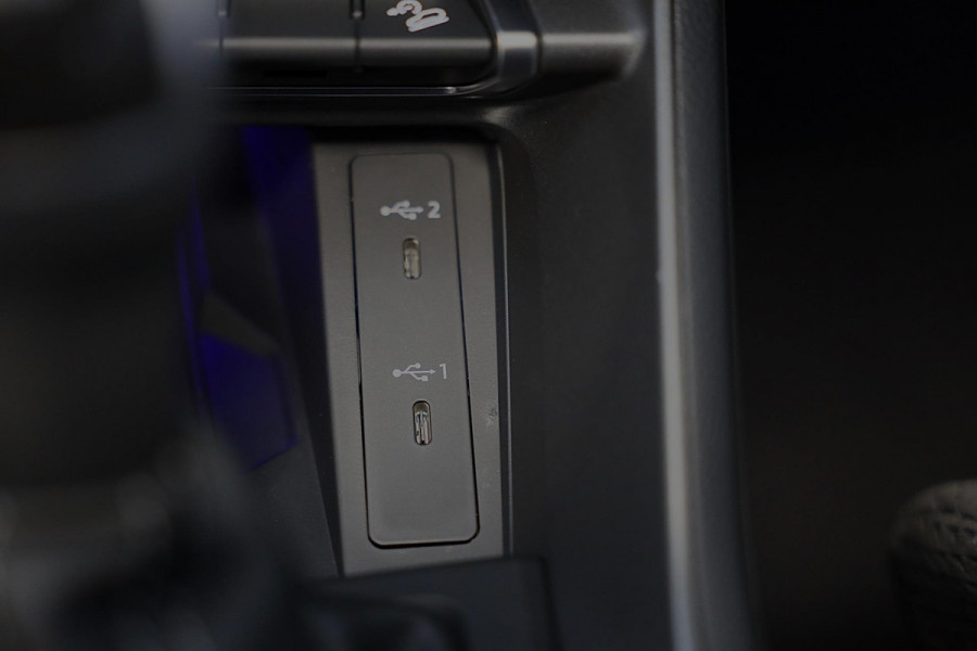 Audi Q3 Sportback 45 TFSI e S Line Competition / Aut / Memory / 360 Camera / Elek Stoelen / Acc / Pano / B & O / Matrix / 21 Inch