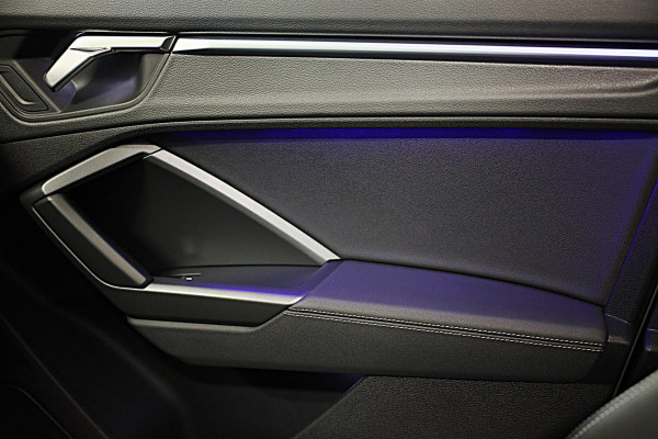 Audi Q3 Sportback 45 TFSI e S Line Competition / Aut / Memory / 360 Camera / Elek Stoelen / Acc / Pano / B & O / Matrix / 21 Inch