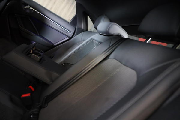 Audi Q3 Sportback 45 TFSI e S Line Competition / Aut / Memory / 360 Camera / Elek Stoelen / Acc / Pano / B & O / Matrix / 21 Inch