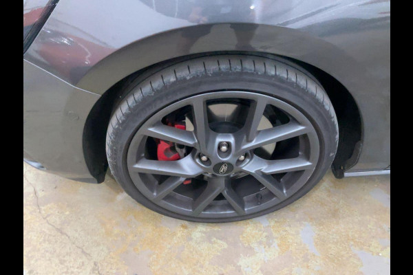 Ford Focus 2.3 EcoBoost ST-3 280pk | Winter Pack | Adaptive LED | Bang&Olufsen | Achteruitrijcamera | Launch control | Adaptive cruise control | Complete historie Ford Focus 2.3 EcoBoost ST-3 280pk | Winter Pack | Adaptive LED | Bang&Olufsen | Achteruitrijcamera | Launch control | Adaptive cruise control | Complete historie