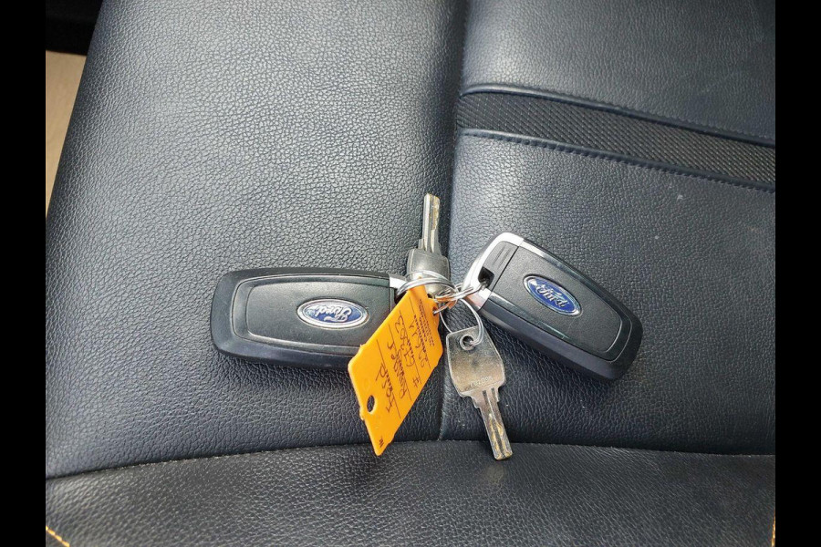 Ford Ranger 3.2 TDCi Wildtrak Supercab | Rollertop | Adaptive cruise control | Winter pack | Trekhaak Ford Ranger 3.2 TDCi Wildtrak Supercab | Rollertop | Adaptive cruise control | Winter pack | Trekhaak