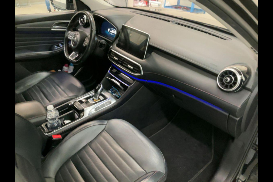MG EHS 1.5 TGDI Luxury Plug-in Hybrid | Panoramadak | 360 camera | Leder bekleding | Stoelverwarming