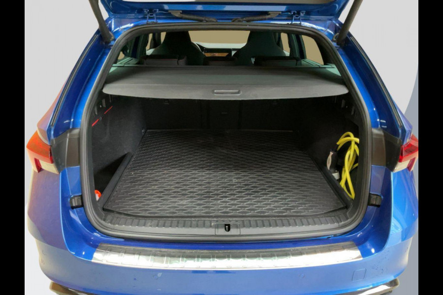 Škoda Octavia Combi 1.4 TSI RS iV PHEV Business 245pk | Stoelverwarming | Achteruitrijcamera Škoda Octavia Combi 1.4 TSI RS iV PHEV Business 245pk | Stoelverwarming | Achteruitrijcamera
