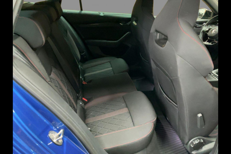 Škoda Octavia Combi 1.4 TSI RS iV PHEV Business 245pk | Stoelverwarming | Achteruitrijcamera Škoda Octavia Combi 1.4 TSI RS iV PHEV Business 245pk | Stoelverwarming | Achteruitrijcamera