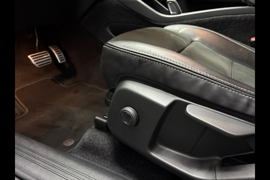 Volvo XC40 1.5 T4 Recharge R-Design Expression Volvo XC40 1.5 T4 Recharge R-Design Expression