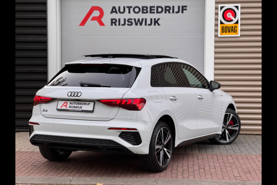 Audi A3 Sportback 45 TFSI e S Competition Pano/Matrix/RS zetels/B&O/HuD Audi A3 Sportback 45 TFSI e S Competition Pano/Matrix/RS zetels/B&O/HuD