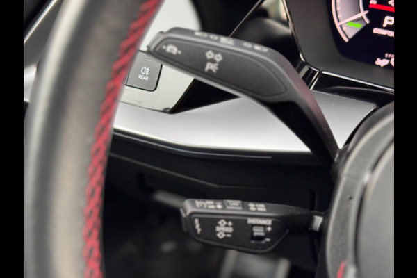 Audi A3 Sportback 45 TFSI e S Competition Pano/Matrix/RS zetels/B&O/HuD Audi A3 Sportback 45 TFSI e S Competition Pano/Matrix/RS zetels/B&O/HuD