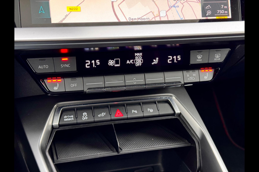 Audi A3 Sportback 45 TFSI e S Competition Pano/Matrix/RS zetels/B&O/HuD Audi A3 Sportback 45 TFSI e S Competition Pano/Matrix/RS zetels/B&O/HuD