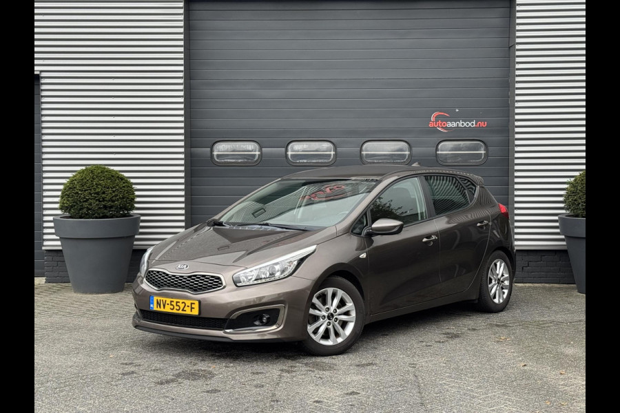 Kia cee'd 1.6 GDI ComfortPlusLine Navigator | Camera | Lichtmetalen Velgen | Navigatie | Cruise Control | Kia cee'd 1.6 GDI ComfortPlusLine Navigator | Camera | Lichtmetalen Velgen | Navigatie | Cruise Control |