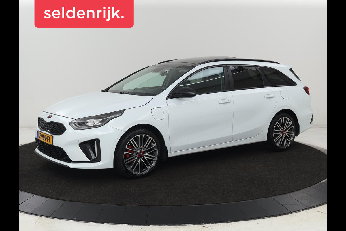 Kia Ceed 1.6 DCT PHEV ExecutiveLine | Panoramadak | Trekhaak | Leder | Stoelventilatie | Carplay | Adaptive cruise | Camera | Stoel & stuurverwarming | Navigatie Kia Ceed 1.6 DCT PHEV ExecutiveLine | Panoramadak | Trekhaak | Leder | Stoelventilatie | Carplay | Adaptive cruise | Camera | Stoel & stuurverwarming | Navigatie
