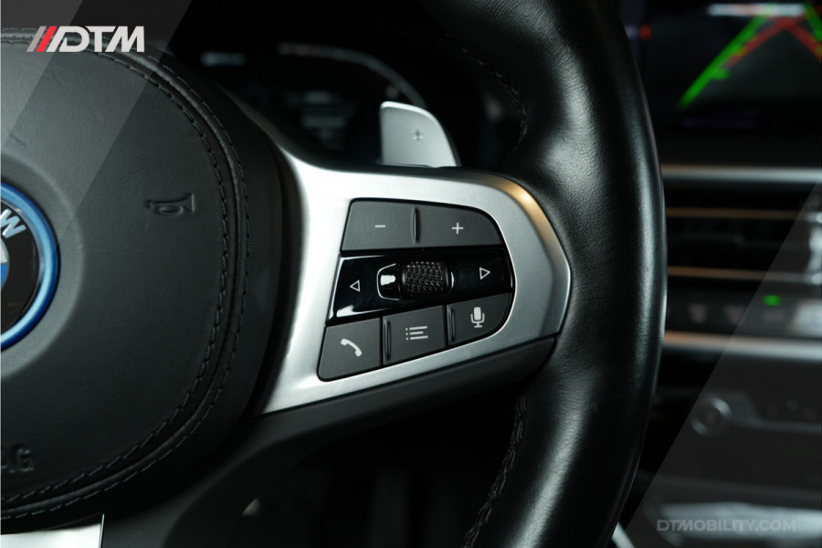 BMW X3 xDrive30e High M-Sport | M-Seats | H/K | Panoramadak BMW X3 xDrive30e High M-Sport | M-Seats | H/K | Panoramadak