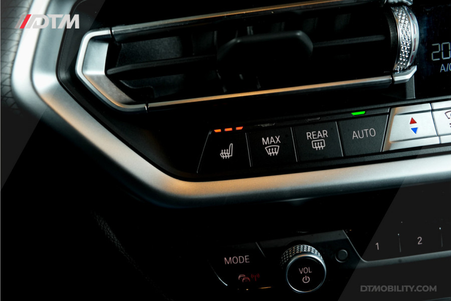 BMW X3 xDrive30e High M-Sport | M-Seats | H/K | Panoramadak BMW X3 xDrive30e High M-Sport | M-Seats | H/K | Panoramadak