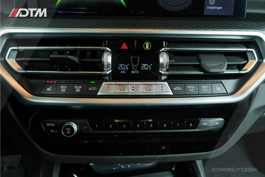 BMW X3 xDrive30e High M-Sport | M-Seats | H/K | Panoramadak BMW X3 xDrive30e High M-Sport | M-Seats | H/K | Panoramadak