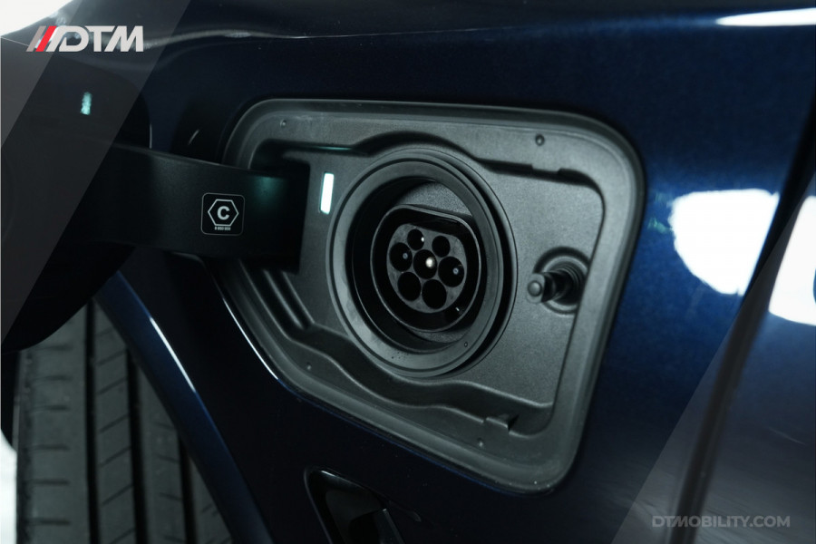 BMW X3 xDrive30e High M-Sport | M-Seats | H/K | Panoramadak BMW X3 xDrive30e High M-Sport | M-Seats | H/K | Panoramadak