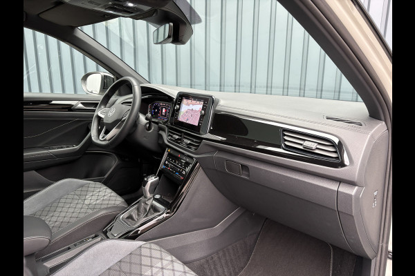 Volkswagen T-Roc 1.5 TSI R-Line Business | Panodak | Beats | Keyless | Trekhaak afnb | IQ Light | Side Assist | Prijs Rijklaar!! Volkswagen T-Roc 1.5 TSI R-Line Business | Panodak | Beats | Keyless | Trekhaak afnb | IQ Light | Side Assist | Prijs Rijklaar!!