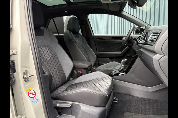 Volkswagen T-Roc 1.5 TSI R-Line Business | Panodak | Beats | Keyless | Trekhaak afnb | IQ Light | Side Assist | Prijs Rijklaar!! Volkswagen T-Roc 1.5 TSI R-Line Business | Panodak | Beats | Keyless | Trekhaak afnb | IQ Light | Side Assist | Prijs Rijklaar!!