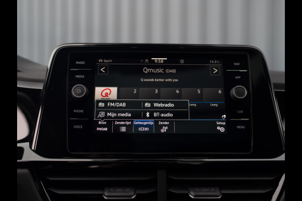 Volkswagen T-Roc 1.5 TSI R-Line Business | Panodak | Beats | Keyless | Trekhaak afnb | IQ Light | Side Assist | Prijs Rijklaar!! Volkswagen T-Roc 1.5 TSI R-Line Business | Panodak | Beats | Keyless | Trekhaak afnb | IQ Light | Side Assist | Prijs Rijklaar!!