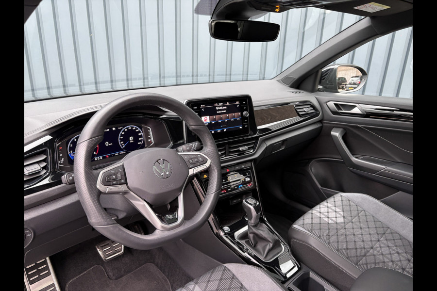 Volkswagen T-Roc 1.5 TSI R-Line | Panodak | Keyless | Side Assist | Elk. A-klep | IQ Light | Camera | Prijs Rijklaar!! Volkswagen T-Roc 1.5 TSI R-Line | Panodak | Keyless | Side Assist | Elk. A-klep | IQ Light | Camera | Prijs Rijklaar!!
