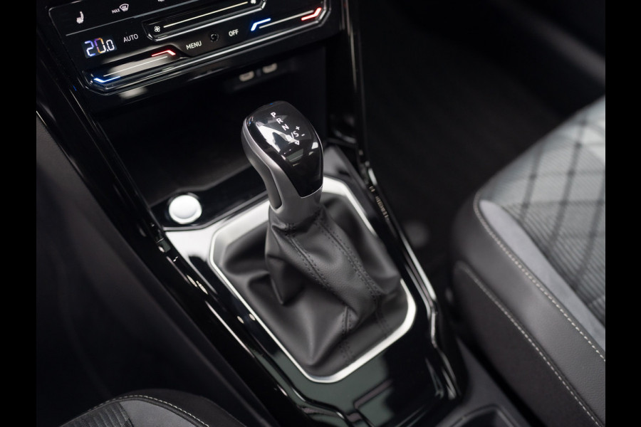 Volkswagen T-Roc 1.5 TSI R-Line | Panodak | Keyless | Side Assist | Elk. A-klep | IQ Light | Camera | Prijs Rijklaar!! Volkswagen T-Roc 1.5 TSI R-Line | Panodak | Keyless | Side Assist | Elk. A-klep | IQ Light | Camera | Prijs Rijklaar!!