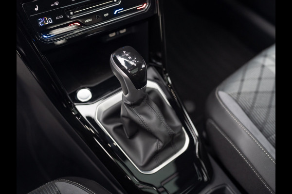 Volkswagen T-Roc 1.5 TSI R-Line | Panodak | Keyless | Side Assist | Elk. A-klep | IQ Light | Camera | Prijs Rijklaar!! Volkswagen T-Roc 1.5 TSI R-Line | Panodak | Keyless | Side Assist | Elk. A-klep | IQ Light | Camera | Prijs Rijklaar!!