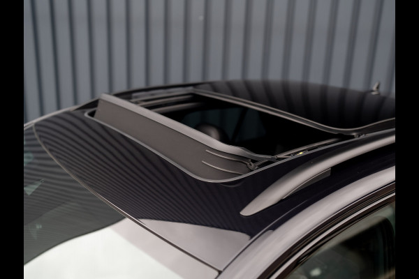 Volkswagen T-Roc 1.5 TSI R-Line | Panodak | Keyless | Side Assist | Elk. A-klep | IQ Light | Camera | Prijs Rijklaar!! Volkswagen T-Roc 1.5 TSI R-Line | Panodak | Keyless | Side Assist | Elk. A-klep | IQ Light | Camera | Prijs Rijklaar!!