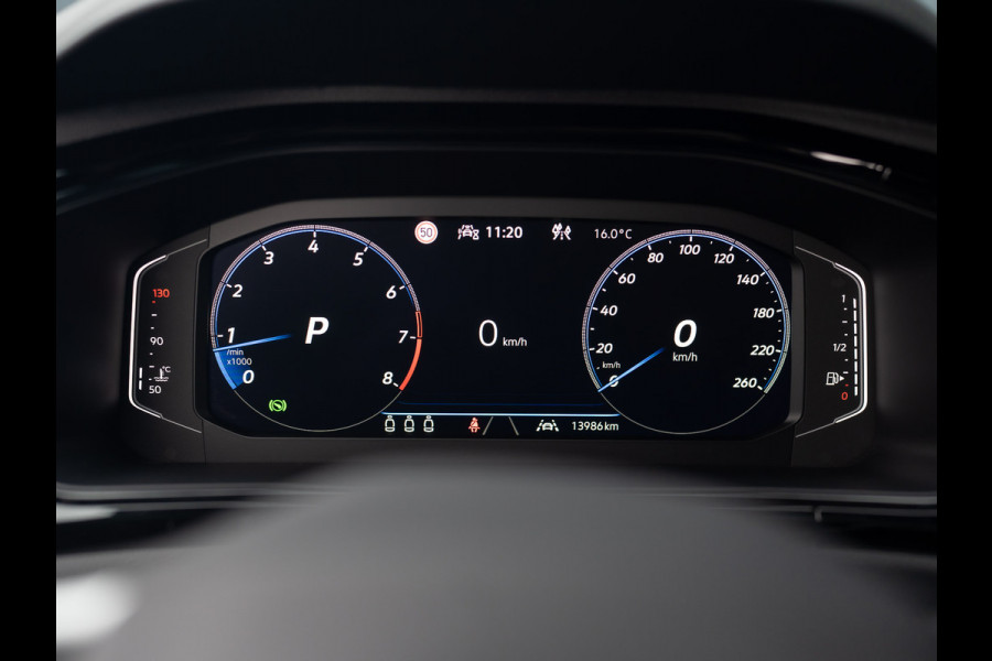 Volkswagen T-Roc 1.5 TSI R-Line | Panodak | Keyless | Side Assist | Elk. A-klep | IQ Light | Camera | Prijs Rijklaar!! Volkswagen T-Roc 1.5 TSI R-Line | Panodak | Keyless | Side Assist | Elk. A-klep | IQ Light | Camera | Prijs Rijklaar!!