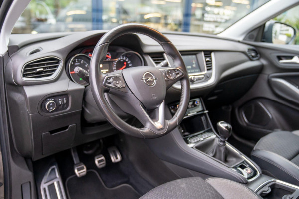 Opel Grandland X 1.2 Turbo Innovation|Prijs rijklaar incl. 12 mnd garantie|Trekhaak LMV Blindspot Stoel en stuurverwarming Carplay