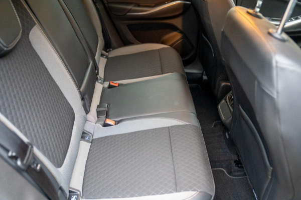 Opel Grandland X 1.2 Turbo Innovation|Prijs rijklaar incl. 12 mnd garantie|Trekhaak LMV Blindspot Stoel en stuurverwarming Carplay