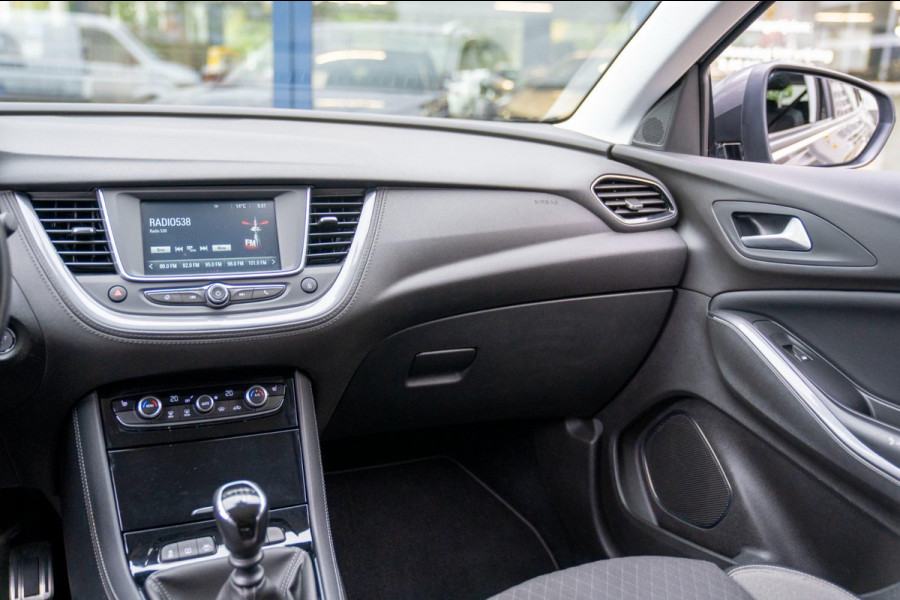 Opel Grandland X 1.2 Turbo Innovation|Prijs rijklaar incl. 12 mnd garantie|Trekhaak LMV Blindspot Stoel en stuurverwarming Carplay