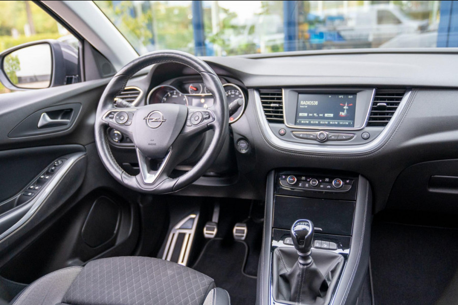 Opel Grandland X 1.2 Turbo Innovation|Prijs rijklaar incl. 12 mnd garantie|Trekhaak LMV Blindspot Stoel en stuurverwarming Carplay