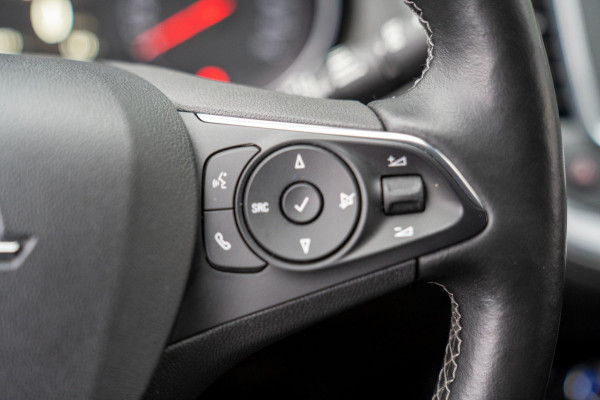 Opel Grandland X 1.2 Turbo Innovation|Prijs rijklaar incl. 12 mnd garantie|Trekhaak LMV Blindspot Stoel en stuurverwarming Carplay