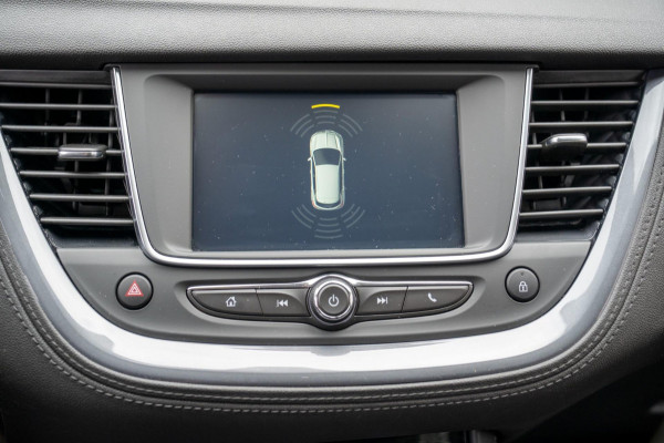 Opel Grandland X 1.2 Turbo Innovation|Prijs rijklaar incl. 12 mnd garantie|Trekhaak LMV Blindspot Stoel en stuurverwarming Carplay