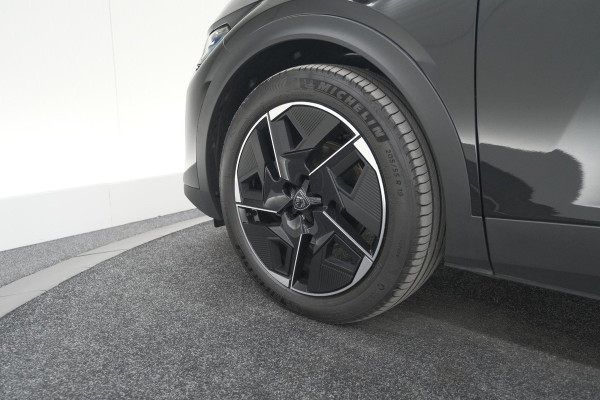 Peugeot 408 1.2 Hybrid 136 e-DCS6 GT | 360 Camera | Adaptieve Cruise Control | Elektronische Kofferklep | Apple Carplay
