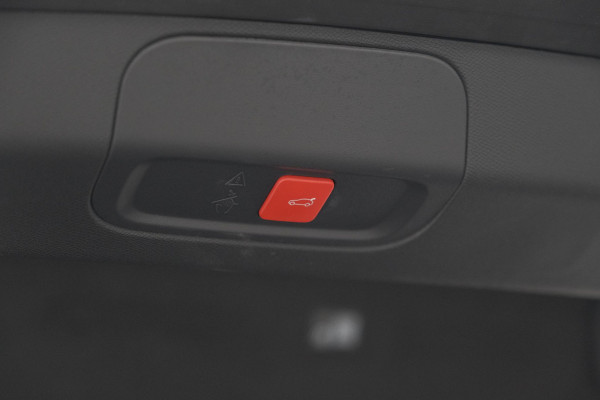 Peugeot 408 1.2 Hybrid 136 e-DCS6 GT | 360 Camera | Adaptieve Cruise Control | Elektronische Kofferklep | Apple Carplay