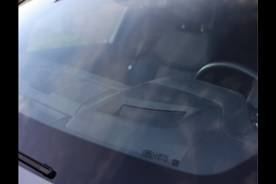 Land Rover Range Rover P510e HSE | Pano - Trekhaak - Massage Land Rover Range Rover P510e HSE | Pano - Trekhaak - Massage