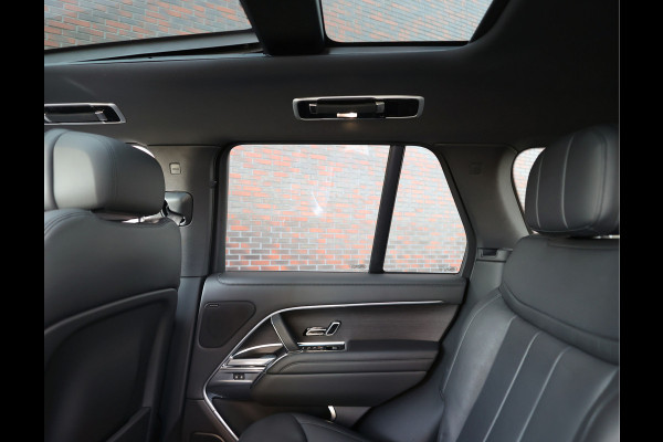 Land Rover Range Rover P510e HSE | Pano - Trekhaak - Massage Land Rover Range Rover P510e HSE | Pano - Trekhaak - Massage