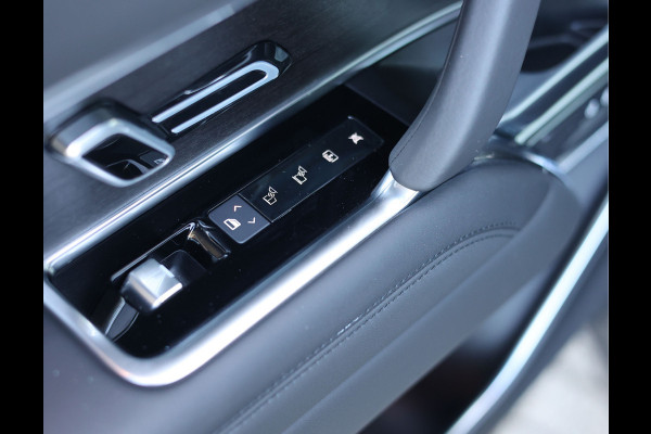 Land Rover Range Rover P510e HSE | Pano - Trekhaak - Massage Land Rover Range Rover P510e HSE | Pano - Trekhaak - Massage