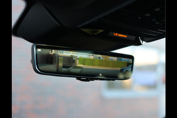 Land Rover Range Rover P510e HSE | Pano - Trekhaak - Massage Land Rover Range Rover P510e HSE | Pano - Trekhaak - Massage