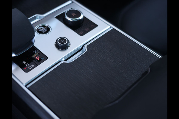 Land Rover Range Rover P510e HSE | Pano - Trekhaak - Massage Land Rover Range Rover P510e HSE | Pano - Trekhaak - Massage