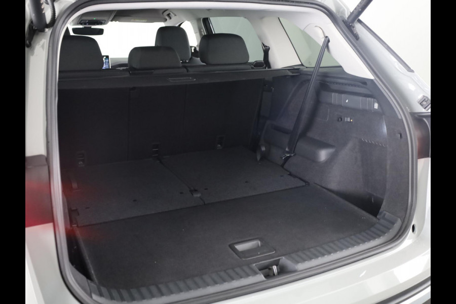 Škoda Kodiaq 1.5 TSI MHEV Business Edition 7p. 150 PK DSG | Verlengde garantie | 7 PERSOONS | Trekhaak | LED Matrix koplampen |