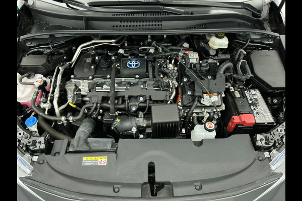 Toyota Corolla Touring Sports 1.8 Hybrid Automaat Active | Navigatie | Apple Carplay/Android Auto | Camera | Parkeersensoren | Adaptive Cruise Control | Full Led | Climate Control | Lichtmetalen velgen