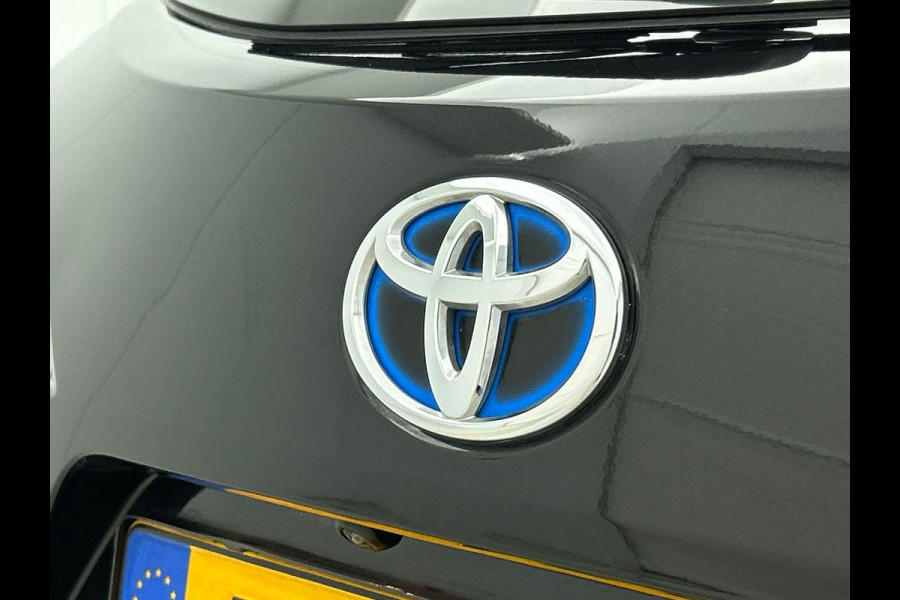Toyota Corolla Touring Sports 1.8 Hybrid Automaat Active | Navigatie | Apple Carplay/Android Auto | Camera | Parkeersensoren | Adaptive Cruise Control | Full Led | Climate Control | Lichtmetalen velgen