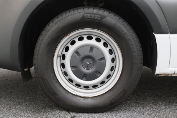 Mercedes-Benz Sprinter 317 CDI Aut. L2H1 Leer, 3-Zits, Camera, Standkachel, Apple Carplay, Cruise, DAB