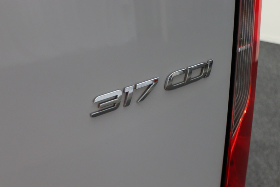 Mercedes-Benz Sprinter 317 CDI Aut. L2H1 Leer, 3-Zits, Camera, Standkachel, Apple Carplay, Cruise, DAB