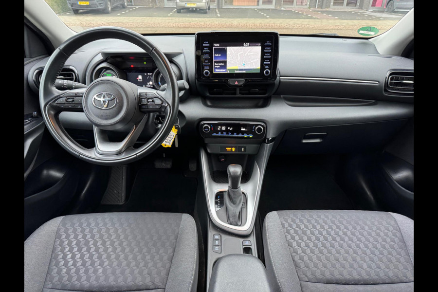 Toyota Yaris 1.5 Hybrid Dynamic | 16 inch, LED, Apple CarPlay/Android Auto, parkeercamera, Climate control, Adaptive cruise control Toyota Yaris 1.5 Hybrid Dynamic | 16 inch, LED, Apple CarPlay/Android Auto, parkeercamera, Climate control, Adaptive cruise control